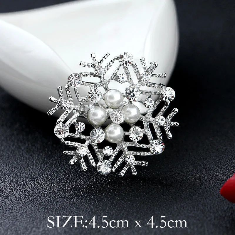 XSB004 - White Snowflake Brooch